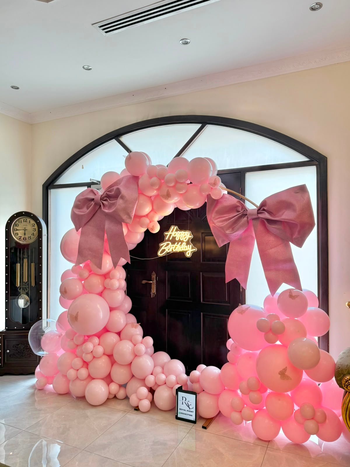 Black and gold birthday backdrop
